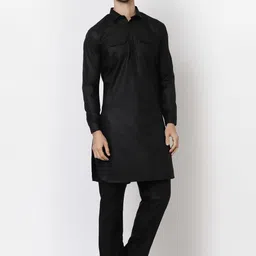 tsarina Men Cotton Blend Kurta Salwar Set image 4