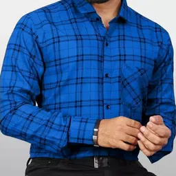 rodeiz Men Slim Fit Checkered Spread Collar Casual Shirt image 4