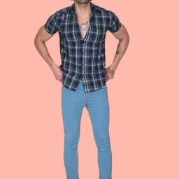 lzard Men Slim Mid Rise Light Blue Jeans image 4