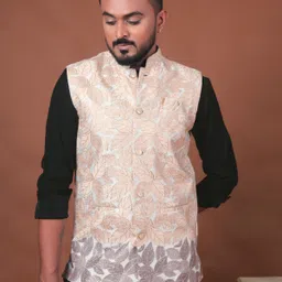 varbandhan Printed Men Waistcoat-picture-18