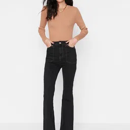 Trendyol Women Black Straight Fit Cotton Jeans-image-81