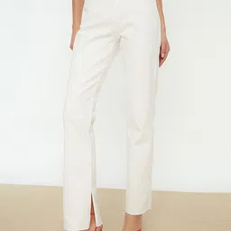 Trendyol Women White Mildly Distressed Jeans-picture-24