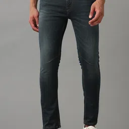 Voi Jeans Men Comfort Low Distress Light Fade Stretchable Jeans-image-41