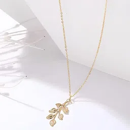 Goho Gold-Plated Leaf Pendant with Chain image 2