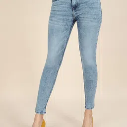 Freehand by The Indian Garage Co Women Slim Fit Heavy Fade Stretchable Cotton Jeans-picture-40
