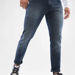 SPYKAR Men Slim Fit Low-Rise Light Fade Clean Look Stretchable Jeans image 2