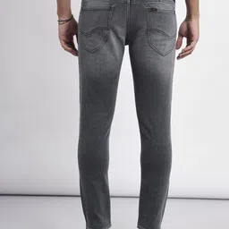 Lee Men Skinny Fit Low-Rise Light Fade Clean Look Stretchable Jeans image 3