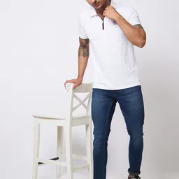 SPYKAR Men Skinny Fit Low-Rise Light Fade Cotton Stretchable Jeans image 4