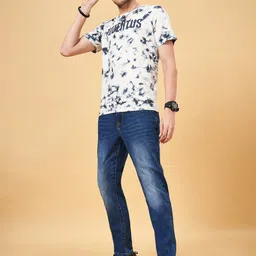 SF JEANS by Pantaloons Men Slim Fit Clean Look Light Fade Stretchable Jeans image 3