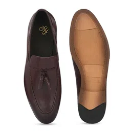 House of Pataudi Men Tasseled Formal Loafers image 3