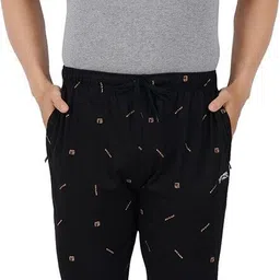 feel track Printed Men Three Fourths image 4