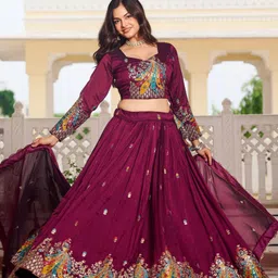 reelove factory Embroidered Semi Stitched Lehenga Choli image 3