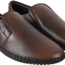 mochi Casuals For Men image 2