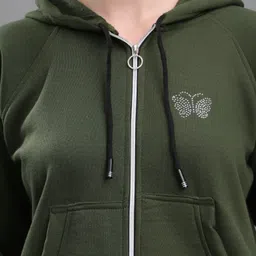 shamaenterpise Printed Women Track Suit image 4