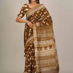 TROPWEAR Floral Printed Zari Saree With Tassels-image-23