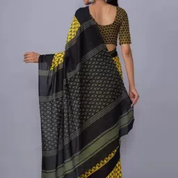 KIAARON Geometric Printed  Cotton Linen Block Print Saree image 3