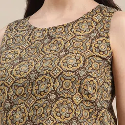 Varanga Olive Green Ethnic Motifs Printed Pure Cotton Regular Top image 5