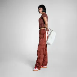 puma WARDROBE Essentials FLORAL PACK Women's Washed Straight Sweatpants image 5