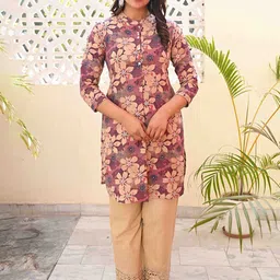 Do Dhaage Floral Printed Mandarin Collar Pure Cotton Straight Kurta with Trousers-picture-13