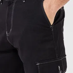 Styli Men Oversized Contrast Stitch Detail Straight Hem Cargo Pants image 5