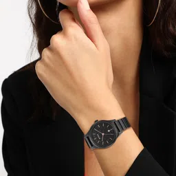 titan Analog Watch- For Women NT2679NM01 image 2