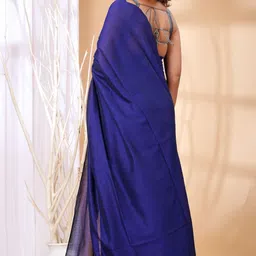 jhiilu Solid/Plain Handloom Cotton Blend Saree image 3