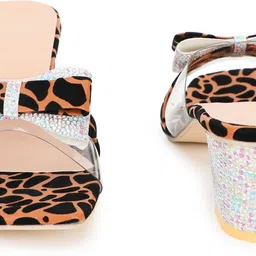 beacon Women Heels Sandal image 4