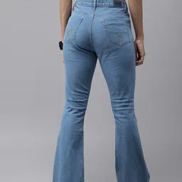 roadster Women Boot-Leg Mid Rise Blue Jeans image 3