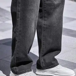 foxiefit Men Relaxed Fit Mid Rise Dark Grey Jeans image 5