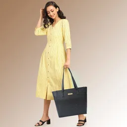 fargo Women Black Tote image 3