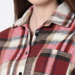 showoffff Women Regular Fit Checkered Spread Collar Casual Shirt image 4