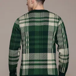 roadster Men Checkered Round Neck Multicolor Sweater image 5