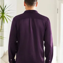 metronaut Men Regular Fit Solid Cut Away Collar Casual Shirt image 2