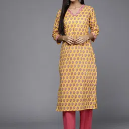 Varanga Women Yellow & Green Ethnic Motifs Printed Gotta Patti Cotton Kurta-picture-27