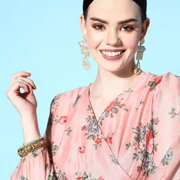 Shae by SASSAFRAS Women Peach-Coloured & Red Printed Ready to Wear Lehenga Choli image 2