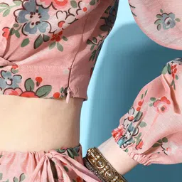 Shae by SASSAFRAS Women Peach-Coloured & Red Printed Ready to Wear Lehenga Choli image 4