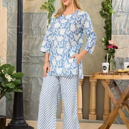 NIGHT FLOSS Printed Round Neck Three-Quarter Sleeves Pure Cotton Top With Palazzo image 5