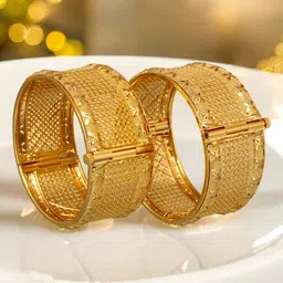 LUCKY JEWELLERY Set of 2 Traditional Designer 18KT One Gram Gold Plated Bangles image 4