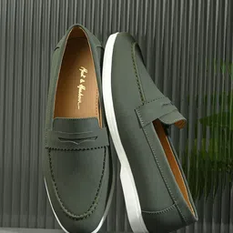 Mast & Harbour Men Colourblocked Comfort Insole Loafers-picture-40