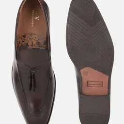 Van Heusen Men Textured Round Toe Leather Loafers image 2
