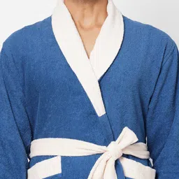 SPACES Unisex Blue & White Solid Pure Cotton Bath Robe image 3