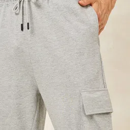 Styli Men Oversized Straight-Leg Cargo-Pocket Joggers image 5