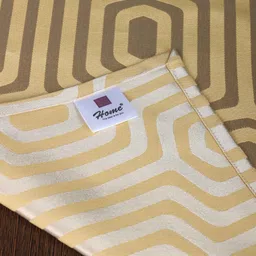 sivya by home Mustard Hallway Damasc Cotton Jacquard (84 x 13) Table Runner image 5