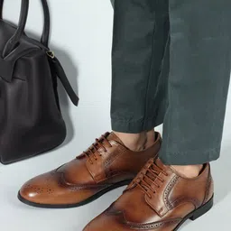 Carlton London Men Textured Round Toe Leather Formal Brogues image 5