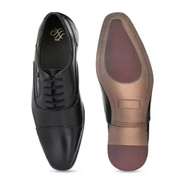 House of Pataudi Men Lace-Up Formal Oxfords image 3