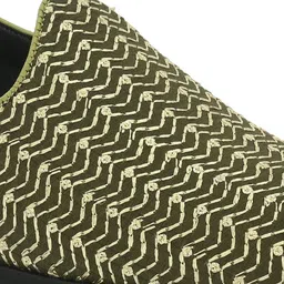 House of Pataudi Men Embroidered Lightweight Mojaris image 4