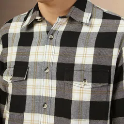 Dennis Lingo Men Buffalo Checks Opaque Checked Casual Shirt image 4