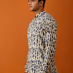 Streaks & Crosses Ethnic Motifs Printed Mandarin Collar Regular Cotton Kurta image 2