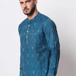 Vastraa Fusion Ikat Printed Band Collar Pure Cotton Kurta image 3