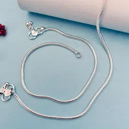 Sangria Silver-Plated Artificial Stones & Beads Anklet image 4